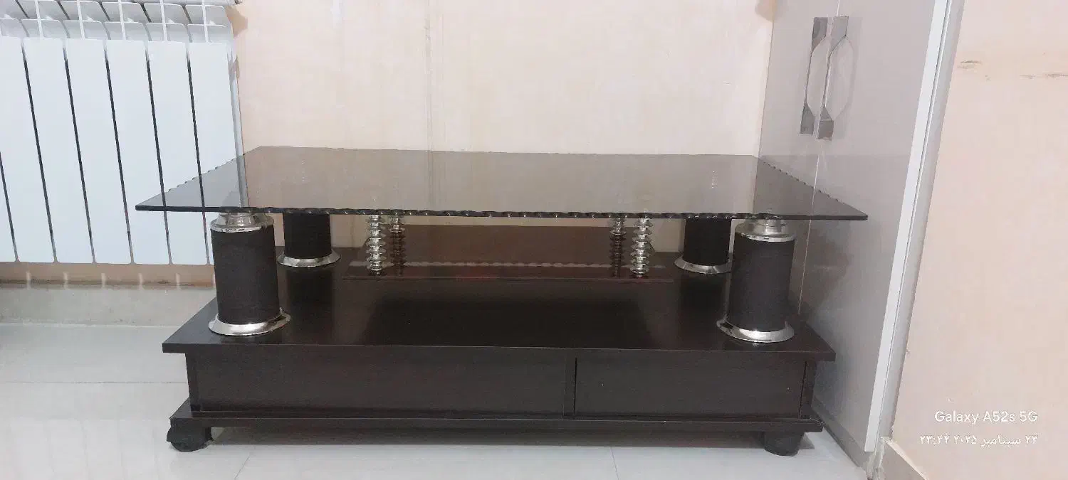 میز وسط و ۴ عدد عسلی ام دی اف و شیشه|مبلمان خانگی و میز عسلی|ایلام, |دیوار