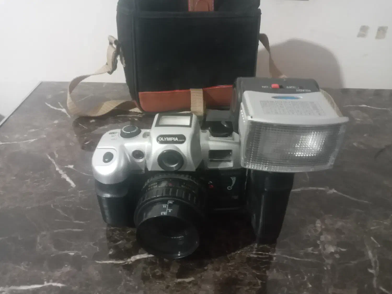 دوربین قدیمیه کلکسیونی|دوربین عکاسی و فیلم‌برداری|شاهین دژ, |دیوار