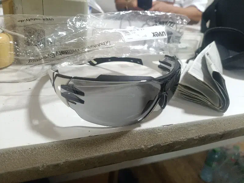 عینک یووکس ایمنی آلمانی نو نو|زیورآلات و اکسسوری|عسلویه, |دیوار