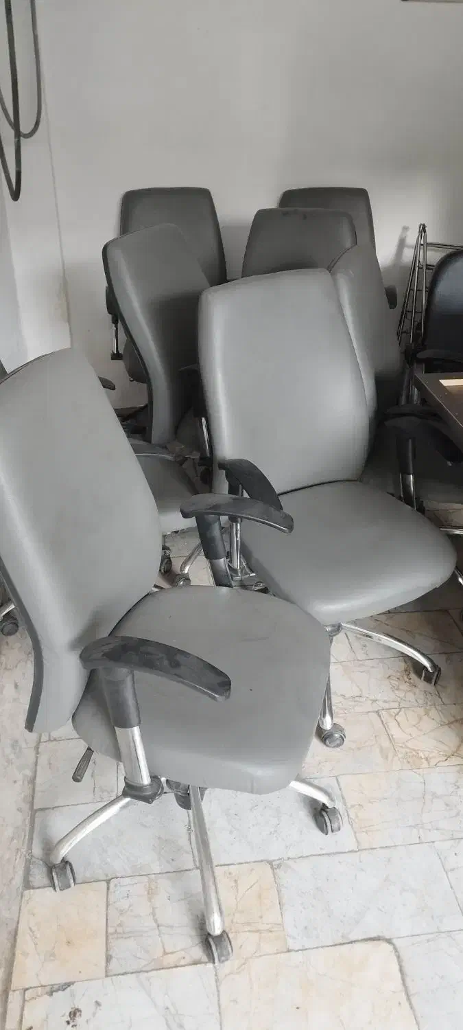 فروش صندلی چرخدار اداری درحدنو|مبلمان اداری|آستارا, |دیوار