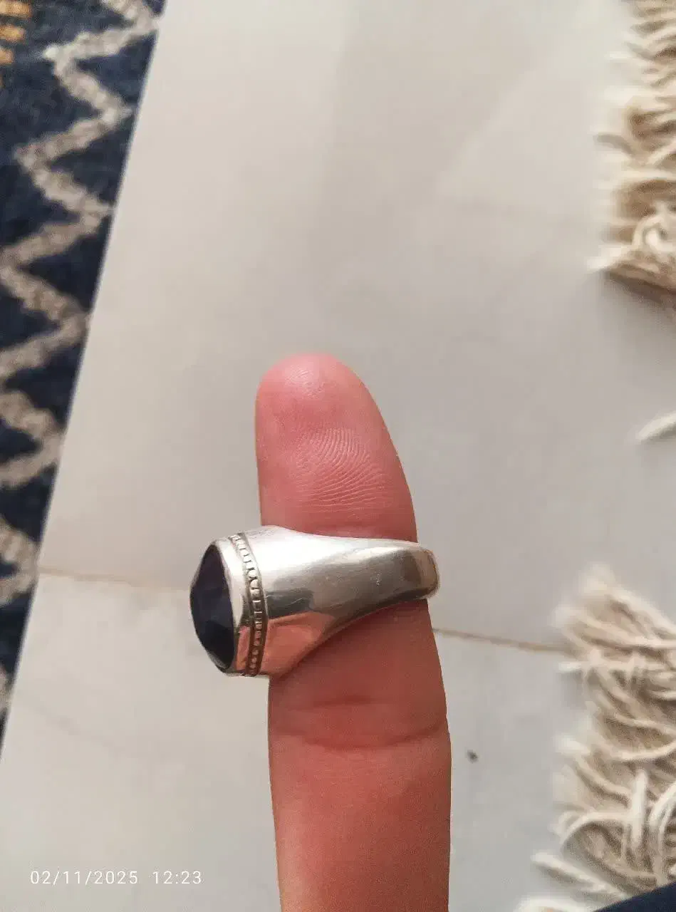 انگشتر با سنگ یاقوت معدنی طبیعی|جواهرات|چگنی, |دیوار