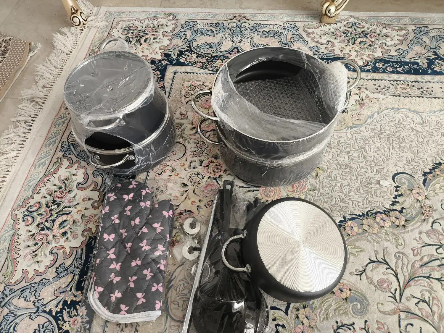سرویس قابلمه میلا دسته نقره ای|ظروف پخت‌وپز|تهران, تهرانپارس شرقی|دیوار