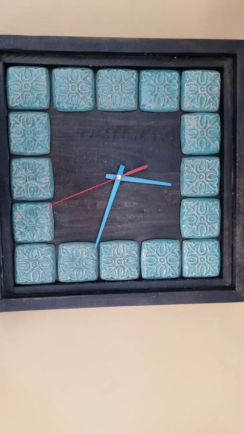 ساعت تزئینی چوبی|ساعت دیواری و تزئینی|قم, زنبیل آباد|دیوار