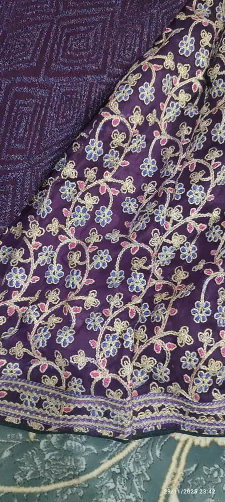 لباس محلی زیبا و تمیز|لباس|شیراز, میانرود|دیوار