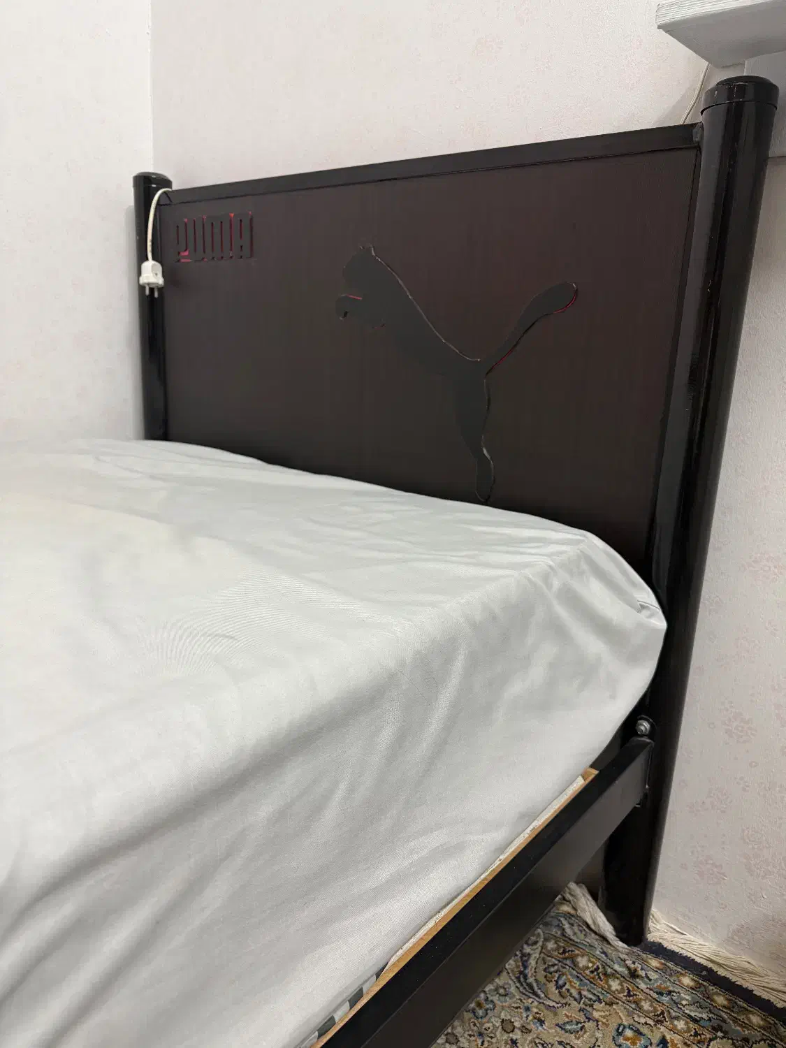 تخت تک نفره|تخت و سرویس خواب|اصفهان, قائمیه|دیوار