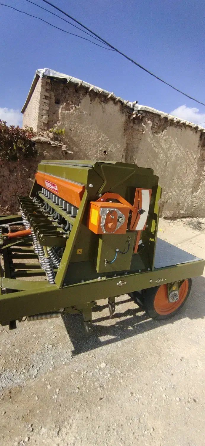 فروش تراکتور۸۰۰ جفت مدل ۴۰۱ و ادوات نو|خودرو سنگین|خانمیرزا, |دیوار