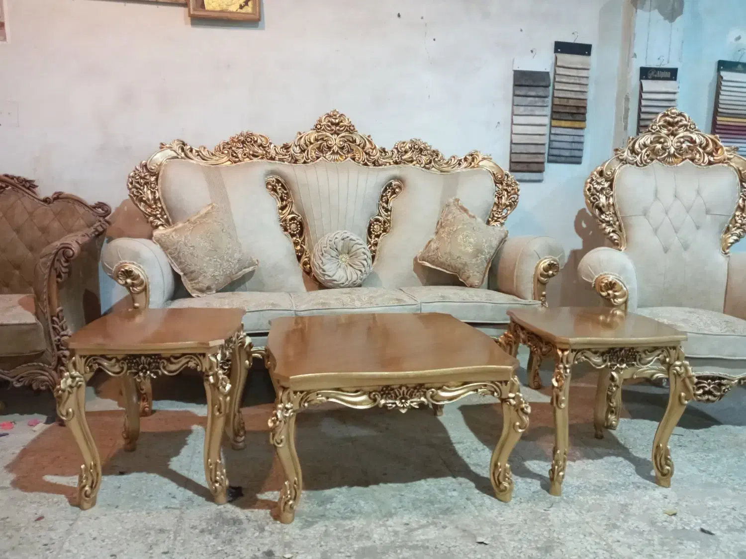 مبل مهر سلطنتی|مبلمان خانگی و میز عسلی|اصفهان, رهنان|دیوار