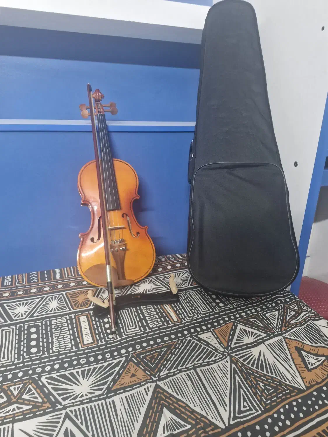 ویالون|ویولن|اصفهان, کوی میلاد|دیوار