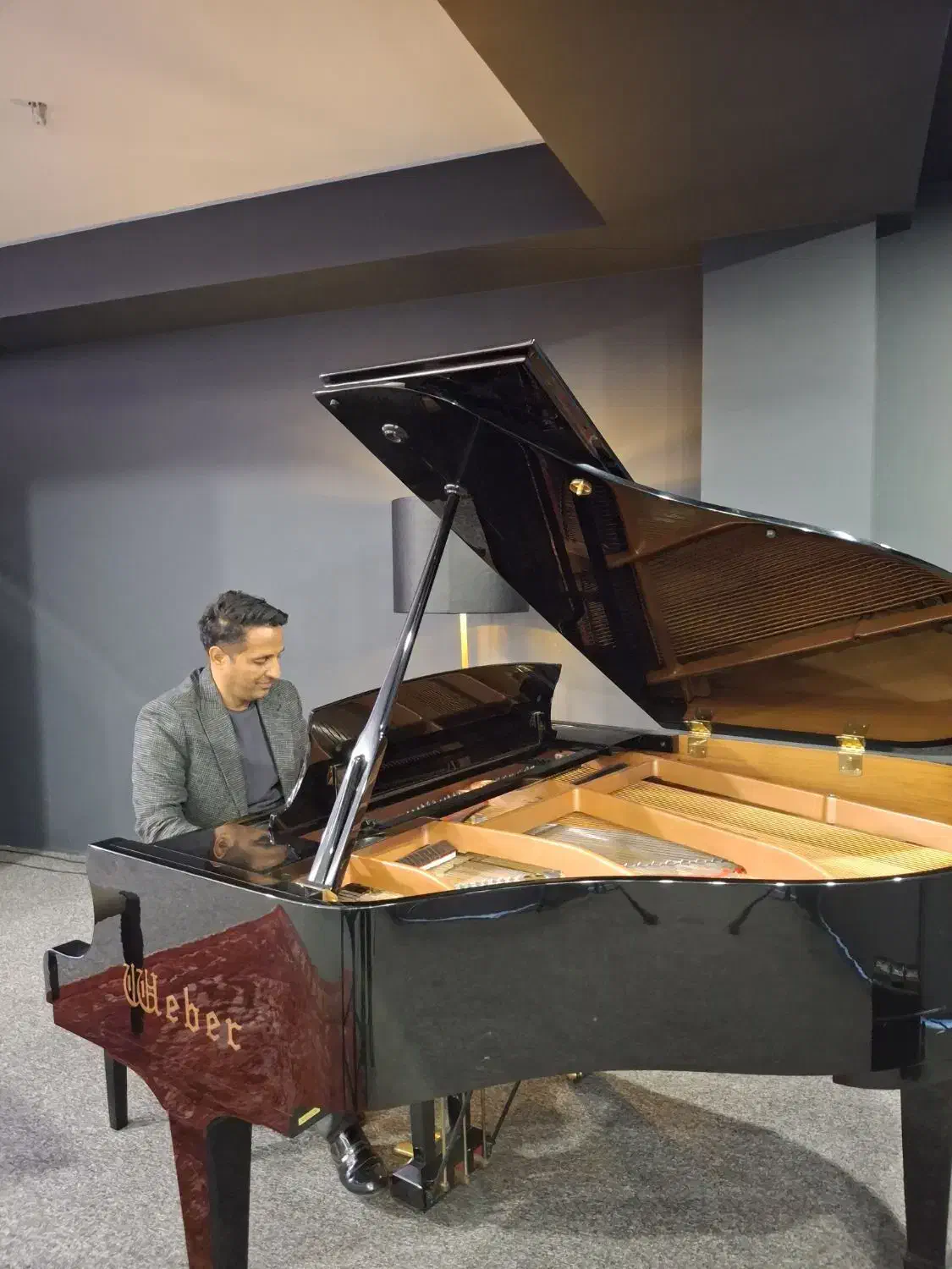 کوک پیانو|پیانو، کیبورد، آکاردئون|مشهد, نیروی هوایی|دیوار