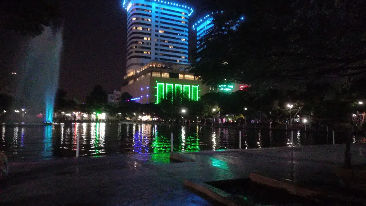 برق کار خورده کاری رفع اتصالی|خدمات پیشه و مهارت|مشهد, کلاهدوز|دیوار