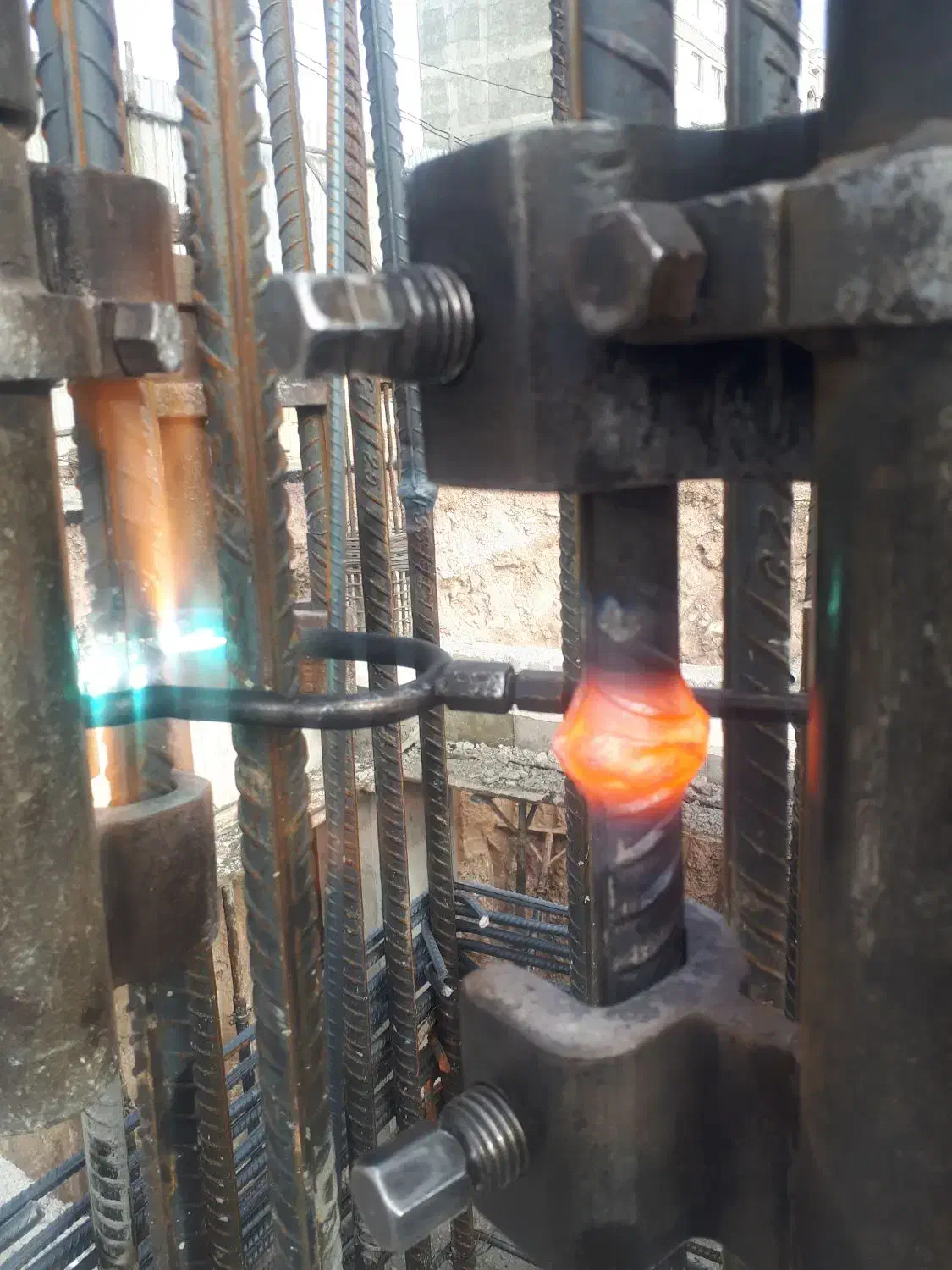 جوش سربه سرمیلگرد(فورجینگ)|خدمات پیشه و مهارت|نسیمشهر, |دیوار