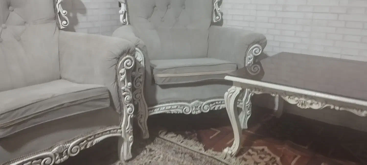 مبل هفت نفره بامیز وسط ومیز تی وی باهم بفروش میرسد|مبلمان خانگی و میز عسلی|خرمشهر, |دیوار