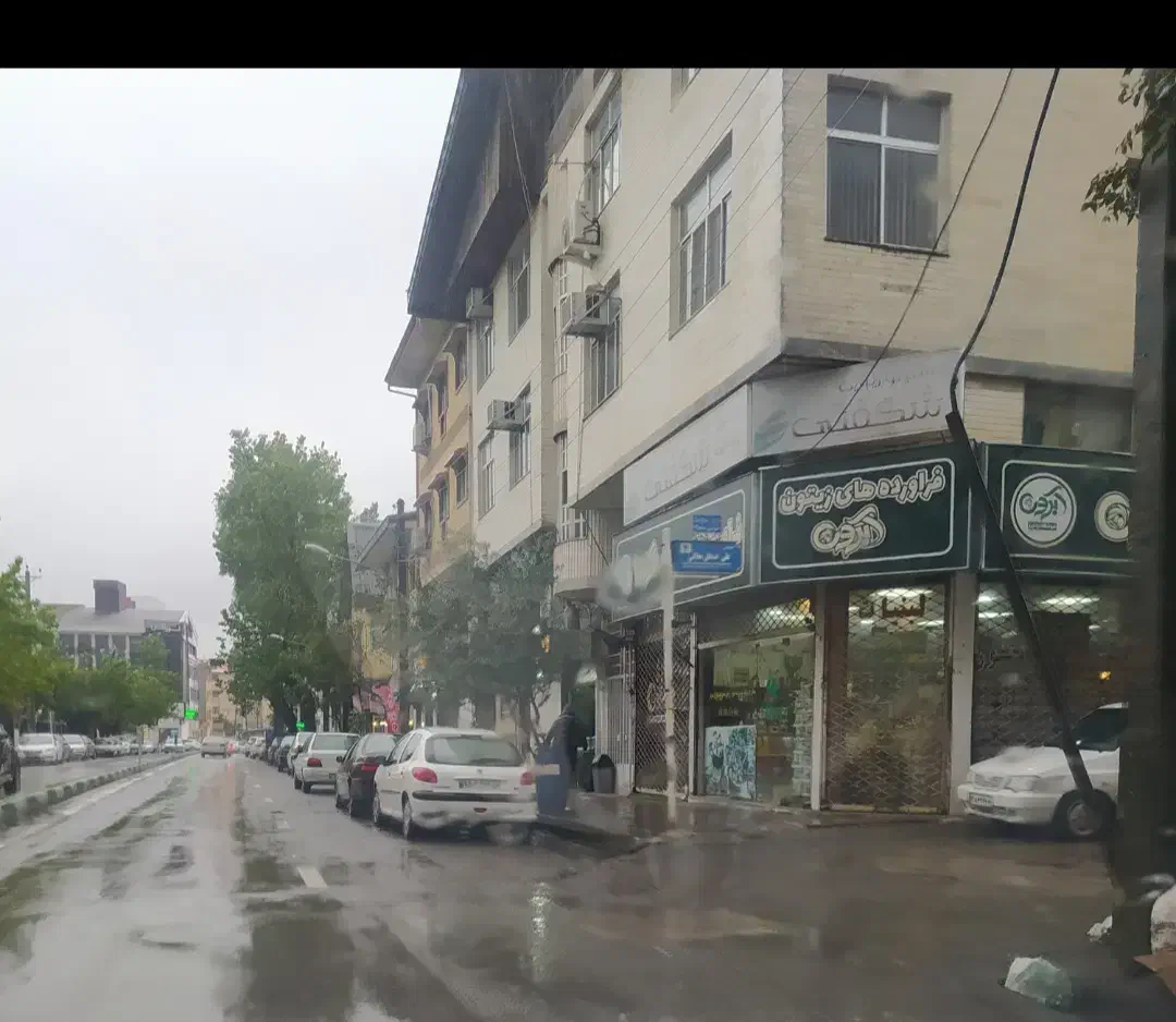 اجاره مغازه ۴۰ متری فول امکانات بر خ استقامت-رازی|اجارهٔ مغازه و غرفه|رشت, استقامت ۱|دیوار