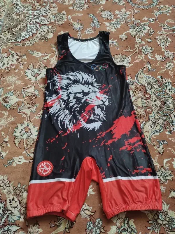 کفش ،دوبند،ست تیشرت و شلوارک کشتی|تجهیزات ورزشی|تهران, باشگاه نفت|دیوار