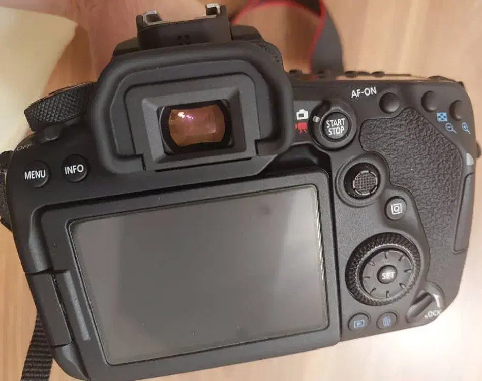 دوربین عکاسی کانن 90d|دوربین عکاسی و فیلم‌برداری|تهران, دکتر هوشیار|دیوار