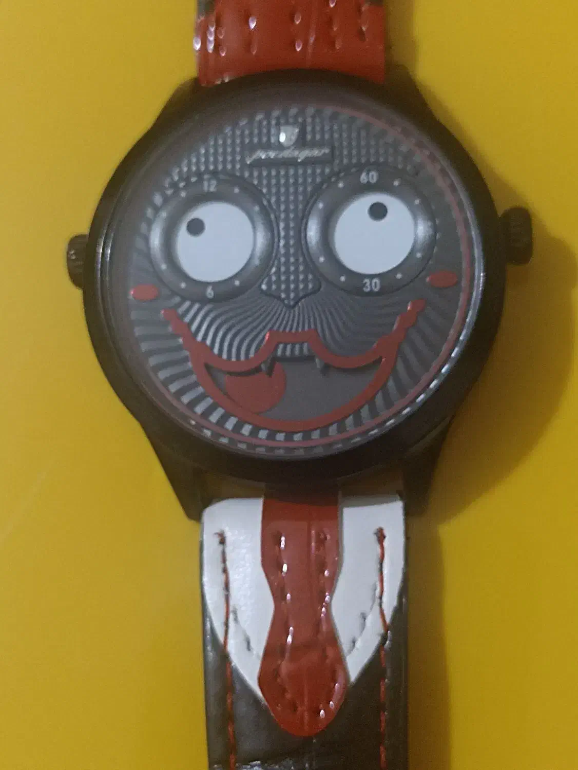 ساعت خون آشام برند پوداگار|ساعت|رودهن, |دیوار