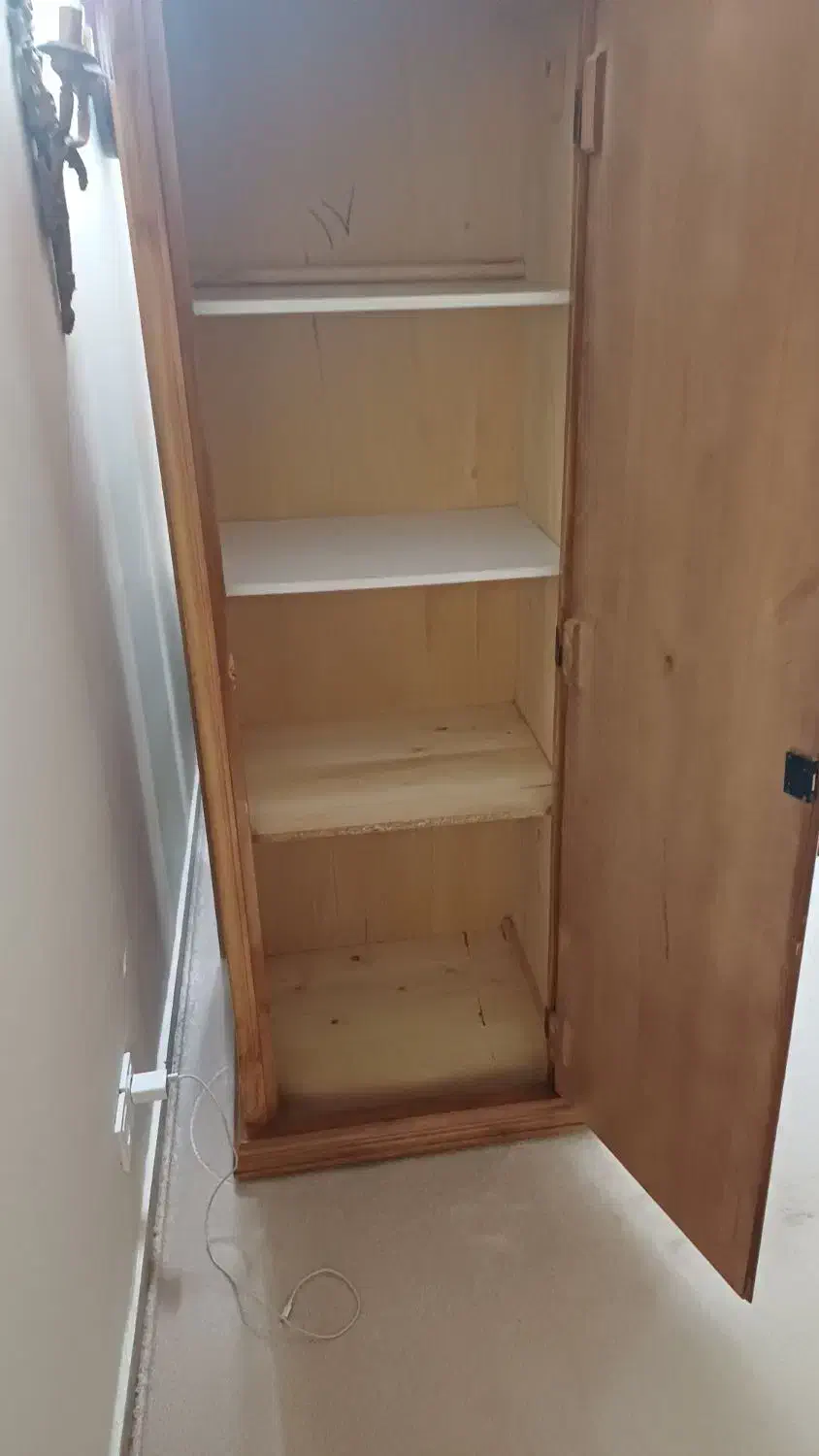 کمد چوبی|جاکفشی، کمد، دراور|قم, پردیسان|دیوار