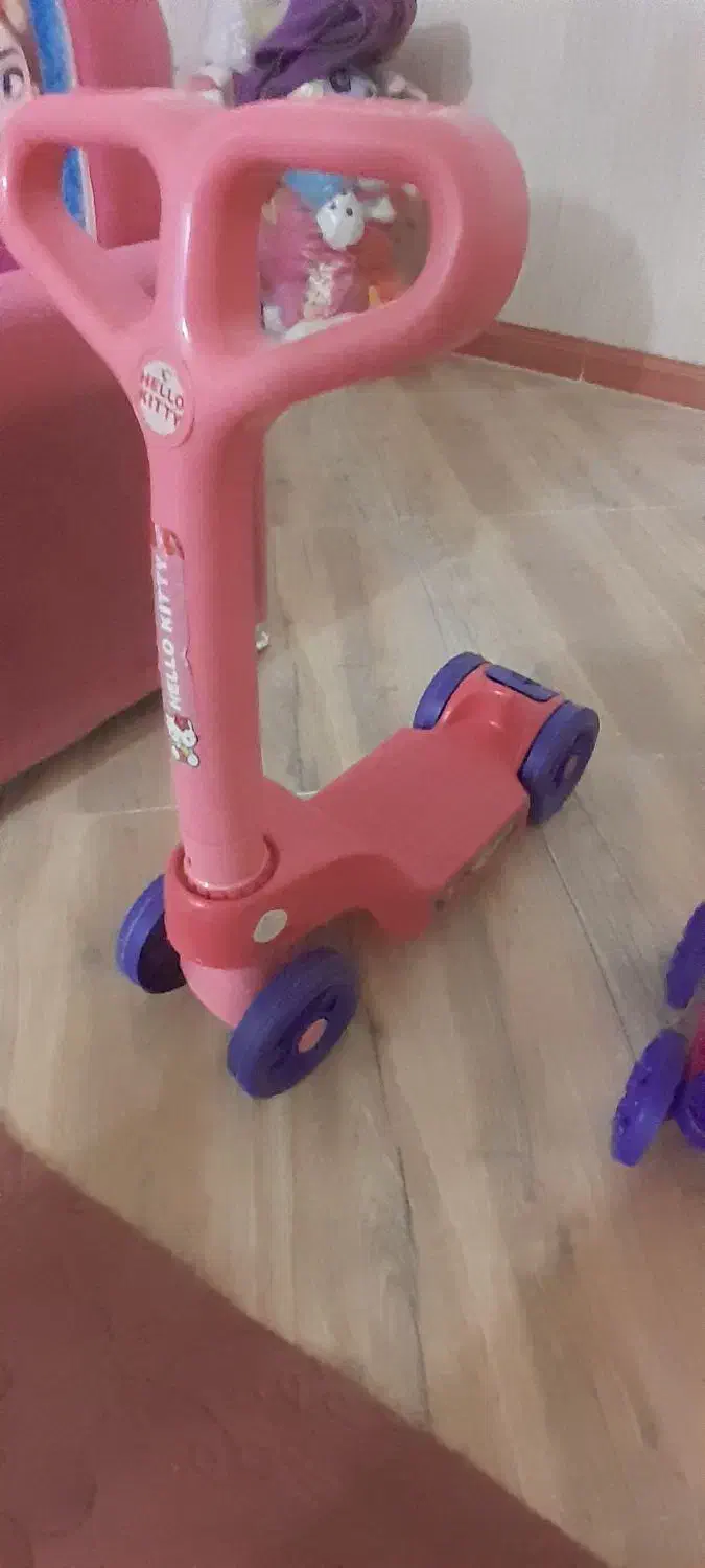 کالکسه و اسکوتر و اسباب بازی|اسباب‌بازی بچه|رباط‌کریم, شترخوار|دیوار