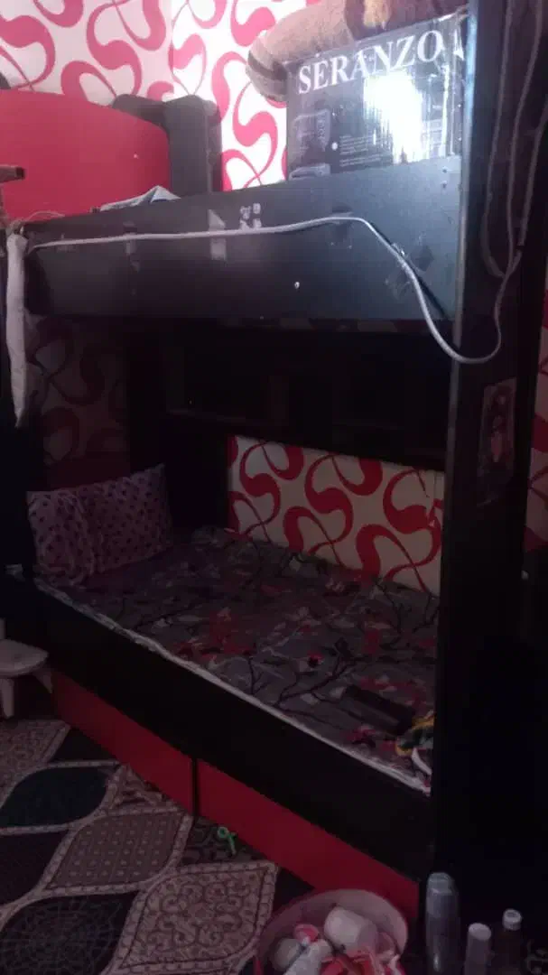 تخت خواب دو طبقه|تخت و سرویس خواب|کاشان, زیارتی|دیوار