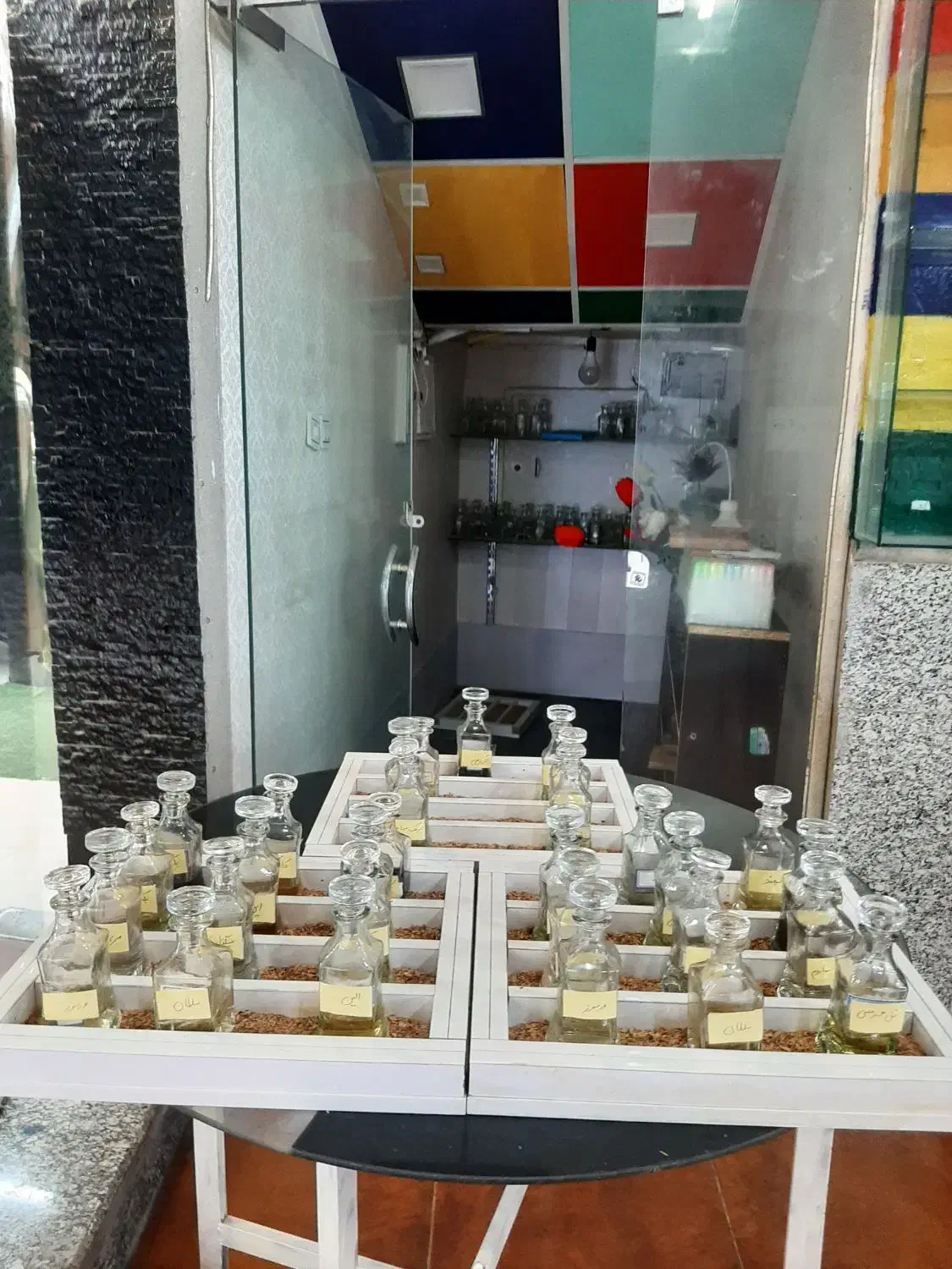 عطر گرمی موجود است زیر قیمت بازار|آرایشی، بهداشتی، درمانی|دوگنبدان, |دیوار