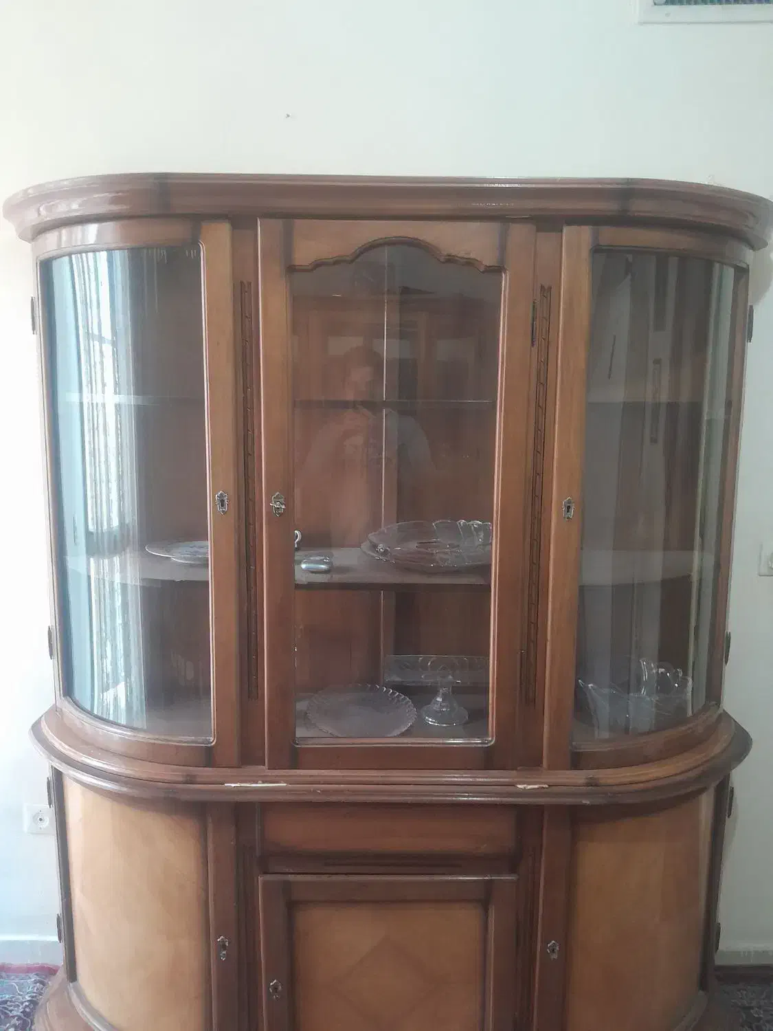 بوفه درحد نو|بوفه، ویترین، کنسول|اندیشه, اندیشه فاز ۵|دیوار