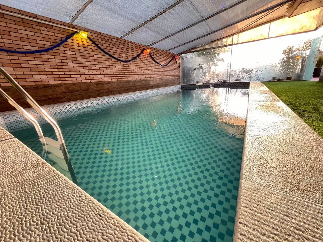 باغ ویلا استخردار در زردنجان|اجارهٔ کوتاهمدت ویلا و باغ|اصفهان, سرشبادران|دیوار