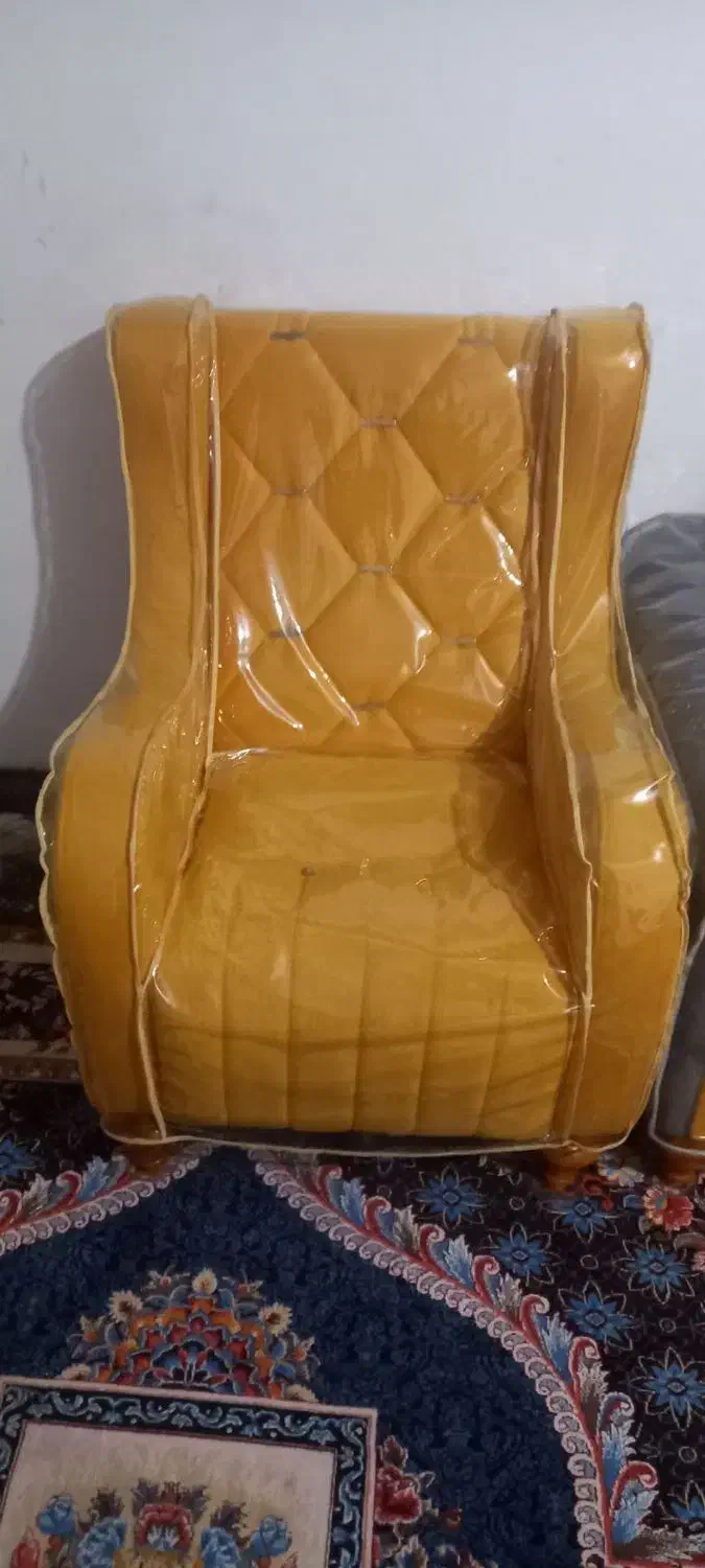 مبل تک|مبلمان خانگی و میز عسلی|مشهد, کوی پلیس|دیوار