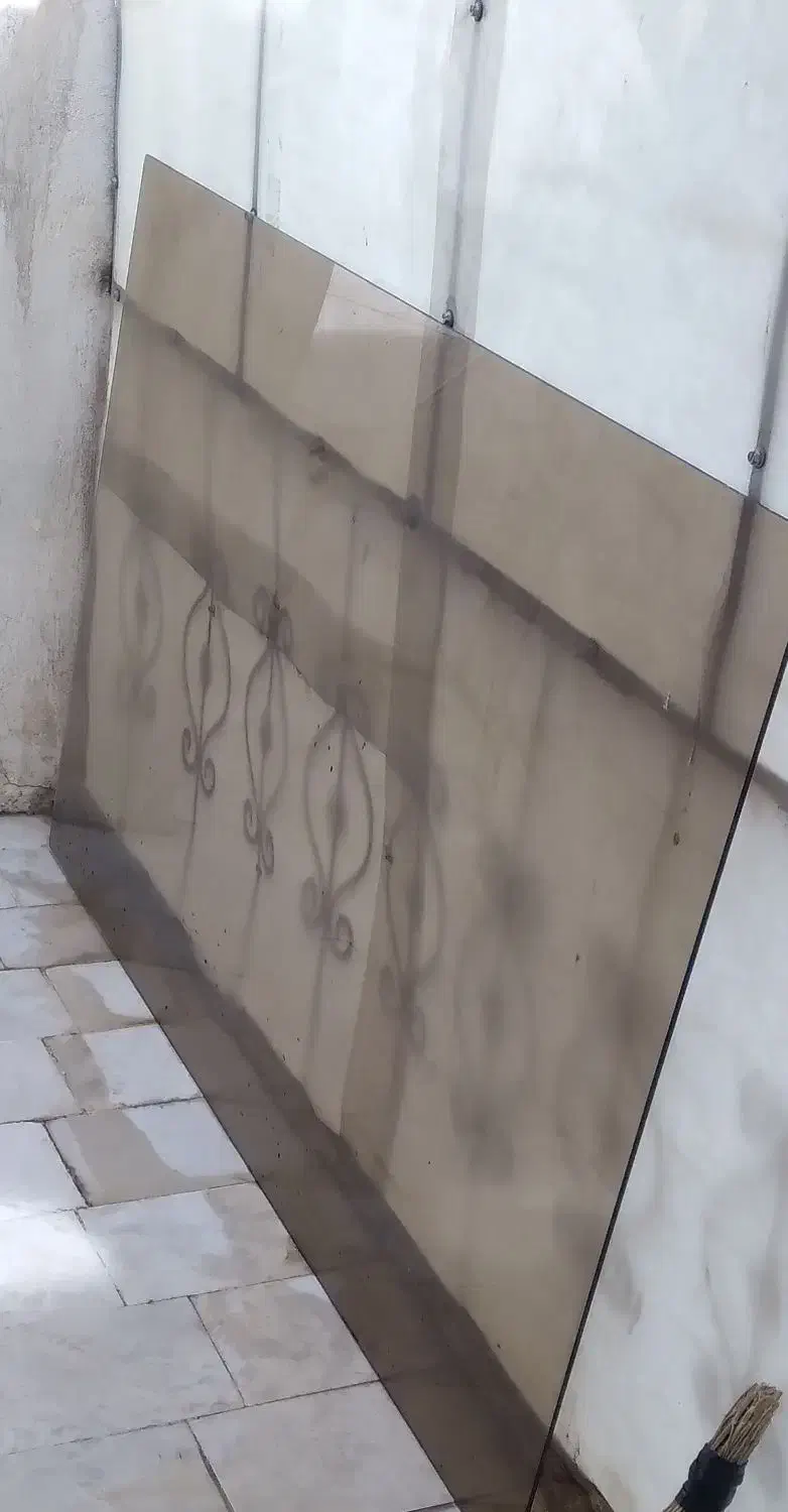 شیشه ی میز|میز و صندلی غذاخوری|هشتگرد, شهرک وحدت|دیوار