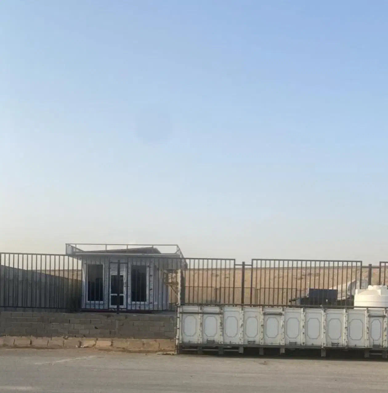 اجاره نمایشگاه کامیون|اجارهٔ دفتر صنعتی، کشاورزی، تجاری|تهران, آبشار|دیوار
