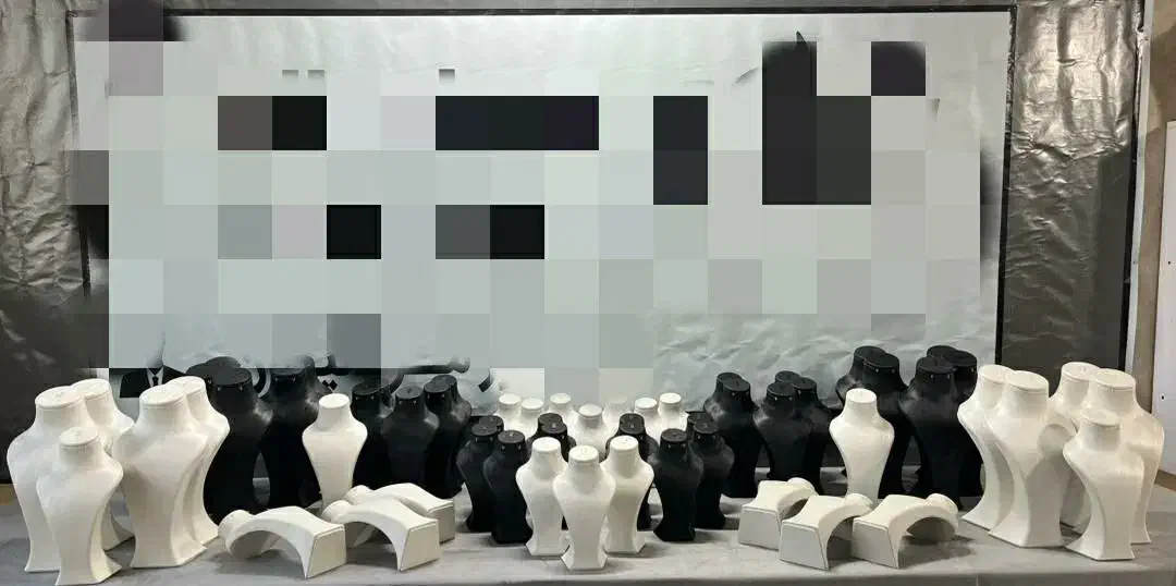 مانکن و استند جواهرات|زیورآلات و اکسسوری|کرمانشاه, |دیوار