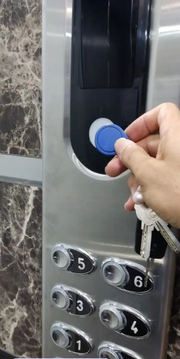 تعمیرات آسانسور و برق کشی|خدمات پیشه و مهارت|همدان, |دیوار