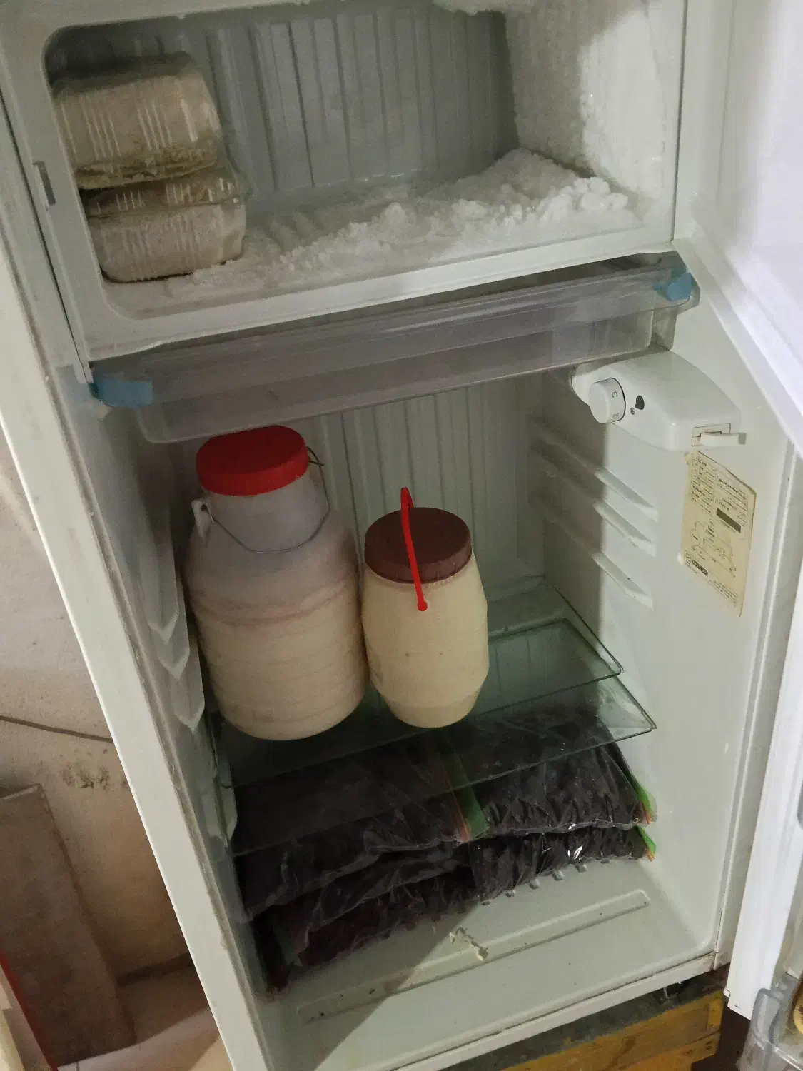 یخچال 9فوت|یخچال و فریزر|شاهین دژ, |دیوار