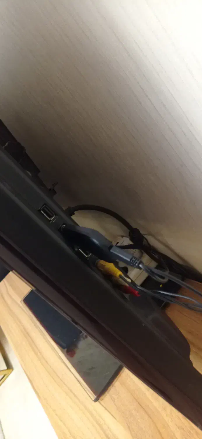 تلویزیون و میز تلویزیون|تلویزیون و پروژکتور|تهران, هروی|دیوار