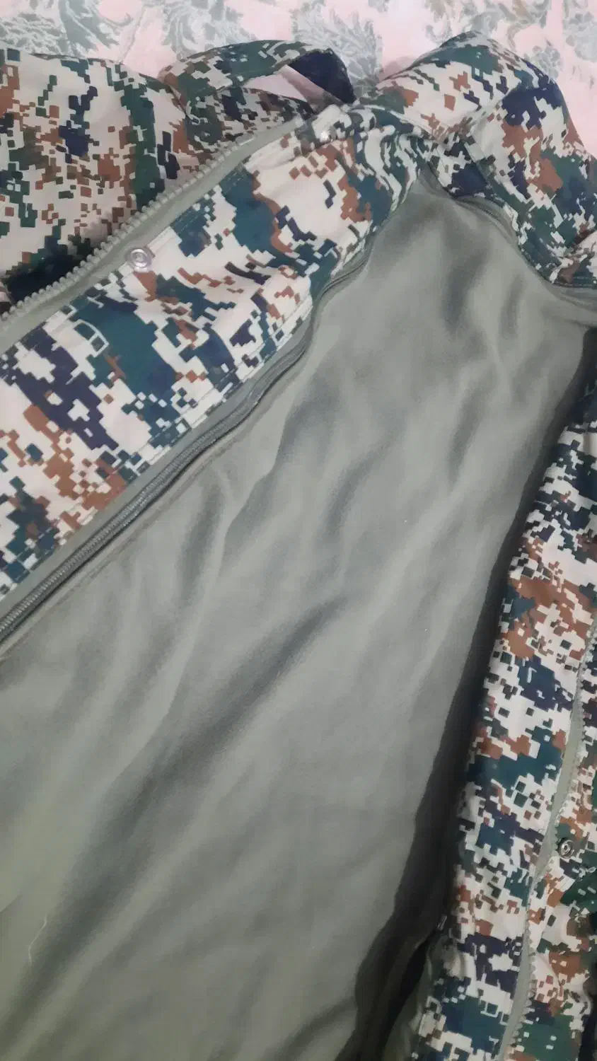 اورکت بسیج پیکسل|لباس|رشت, رودبارتان|دیوار