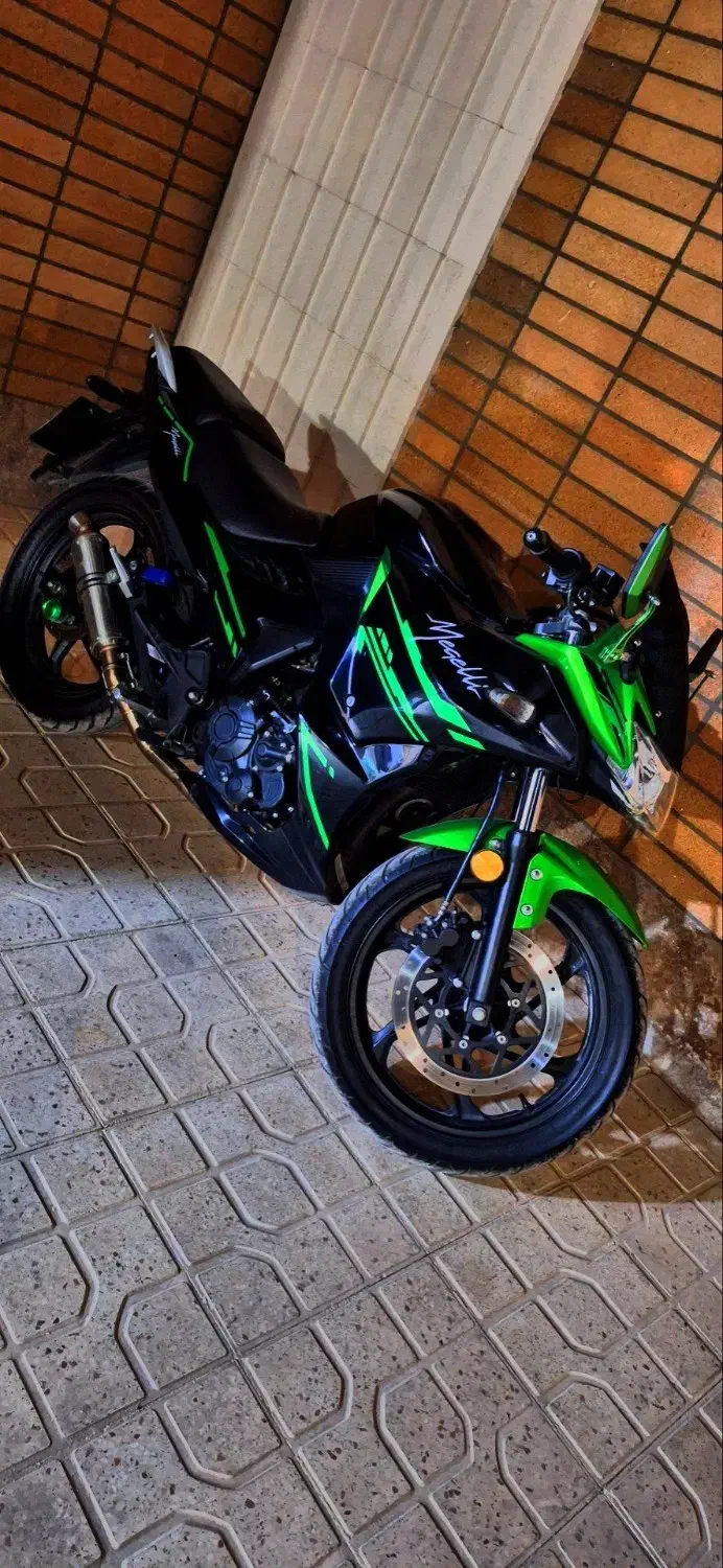 مگلی۲۰۰|موتورسیکلت|شهرضا, |دیوار