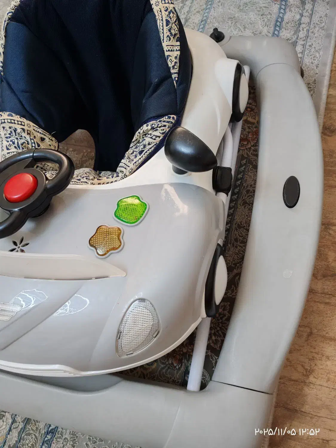 روروئک دلیجان|کالسکه و لوازم جانبی|هشتگرد, فاز ۷ مهستان|دیوار