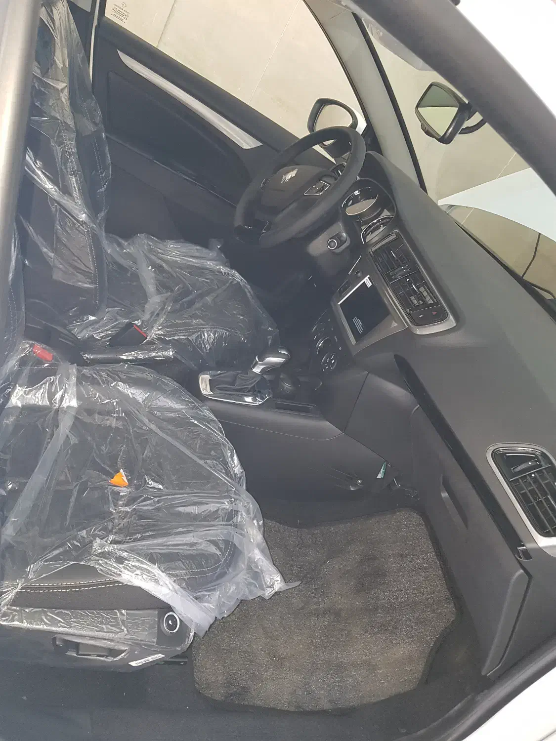 تارا V4  فول اتومات، برج ۸ سفید صفر|خودرو سواری و وانت|تهران, تهرانسر غربی|دیوار