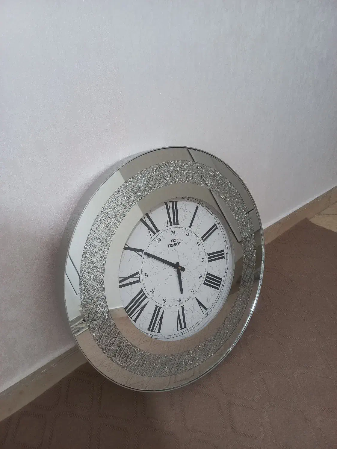 یک عددساعت دیواری گرد|ساعت دیواری و تزئینی|تهران, شهرک ولیعصر شمالی|دیوار