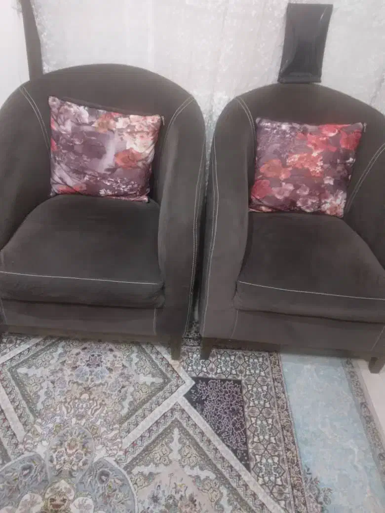 مبل ۷نفره|مبلمان خانگی و میز عسلی|رشت, ولکس|دیوار