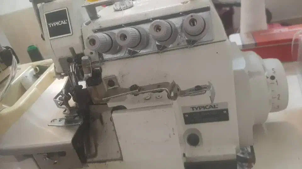 چرخ سردوز صنعتی ضخیم دوزی 4 نخ|چرخ خیاطی و ریسندگی|جهرم, |دیوار