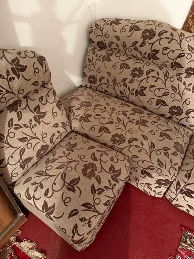 مبل راحتی ۷ نفره سالم نقدی و چکی زیر قیمت بازار|مبلمان خانگی و میز عسلی|کرمان, |دیوار