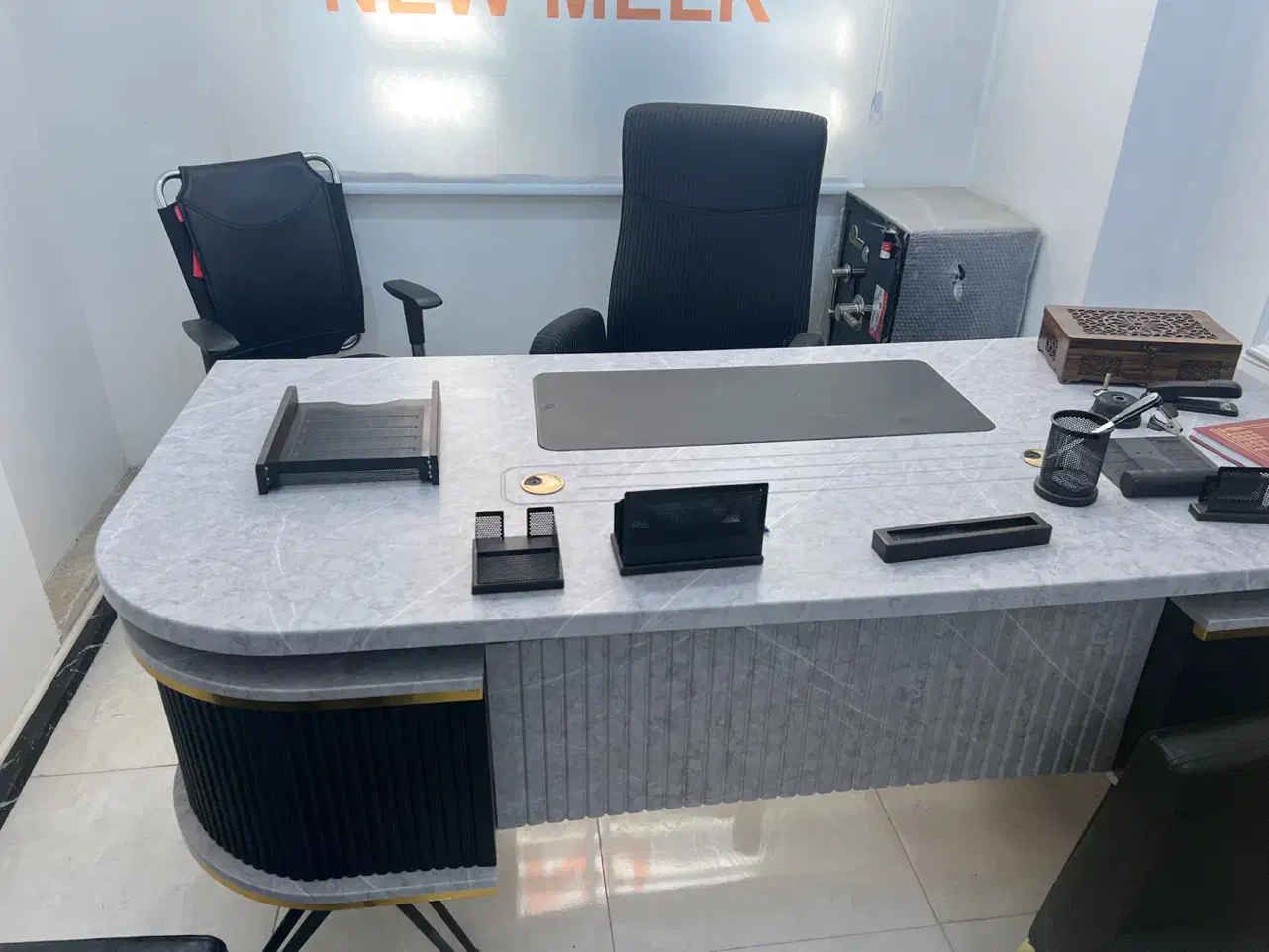 میز مدیریتی دو متری|دفتر کار|تهران, صادقیه|دیوار