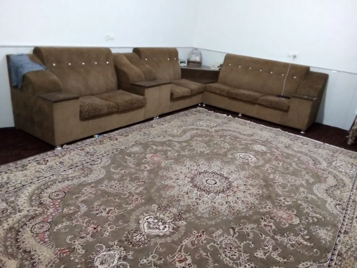 مبل ال|مبلمان خانگی و میز عسلی|میان جلگه, |دیوار