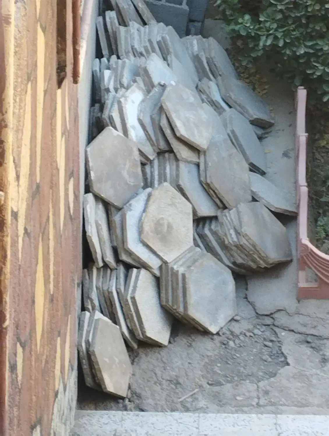 حراج موزائیک ۲۵ متر تا ۳۰ مترهست قیمت ۱۶۰۰|حراج|نیشابور, چمبران|دیوار