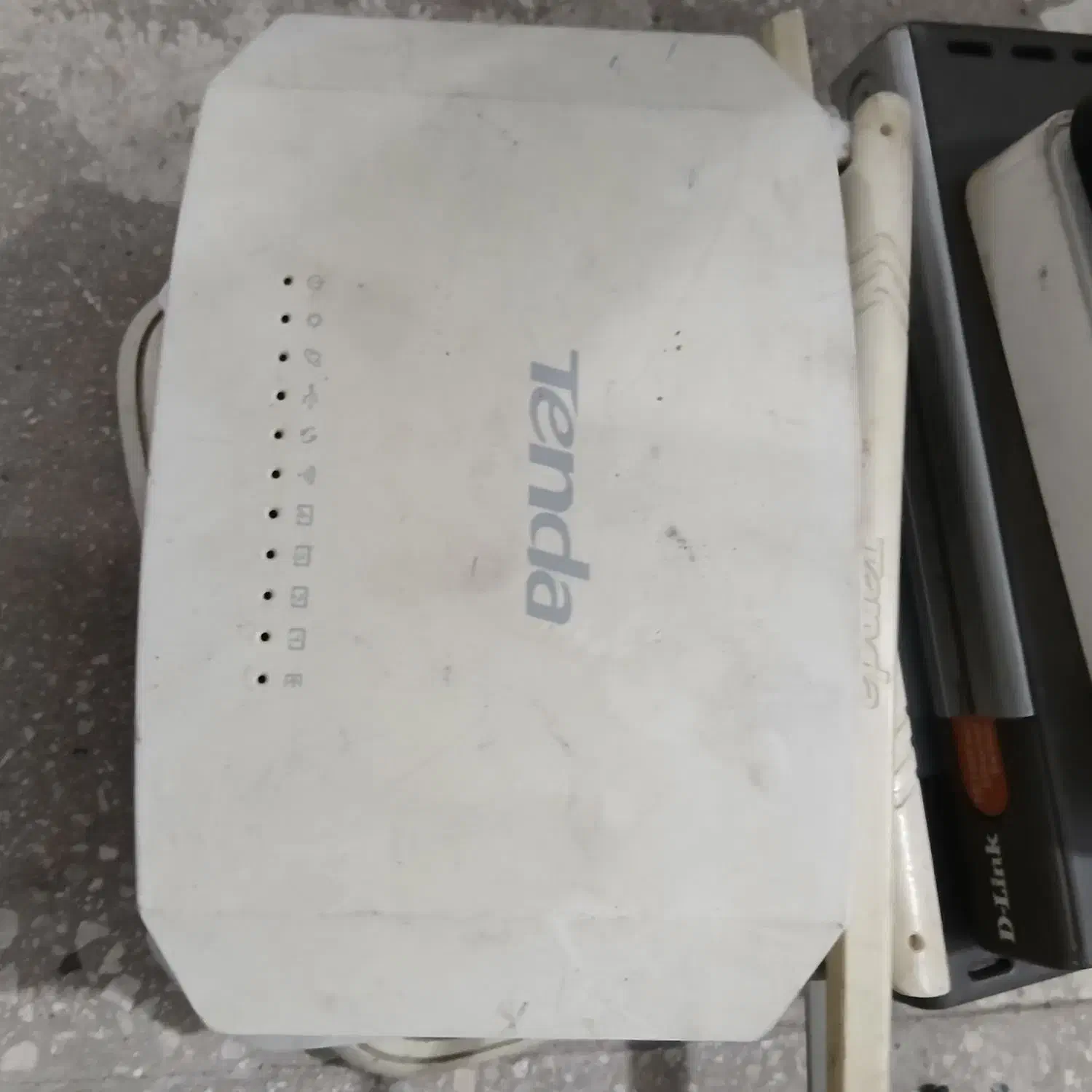 تجهیزات شبکه مودم روتر هاب کابل کارکرده|مودم و تجهیزات شبکه|تهران, کیانشهر|دیوار