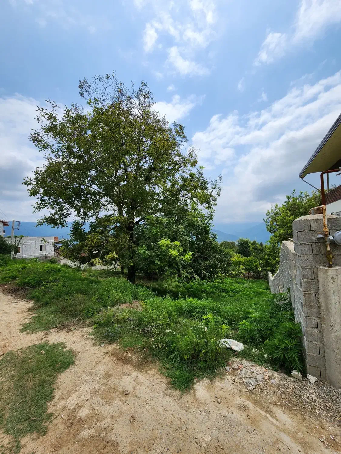 زمین در روستای ورند..کاربری کاملا مسکونی|فروش زمین و ملک کلنگی|آکند, |دیوار