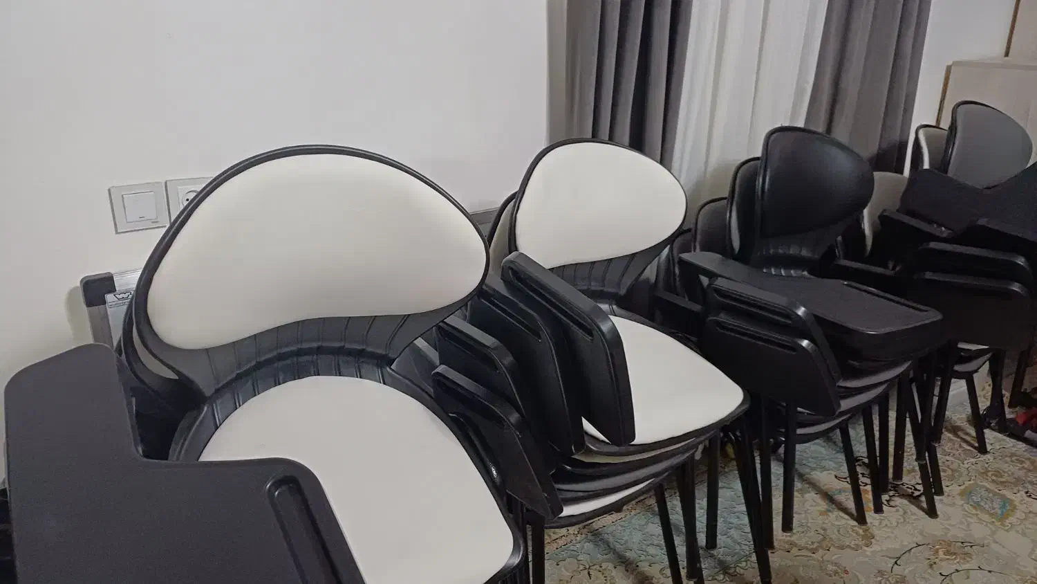 صندلی صدفی مدل B400|صندلی و نیمکت|بم, |دیوار