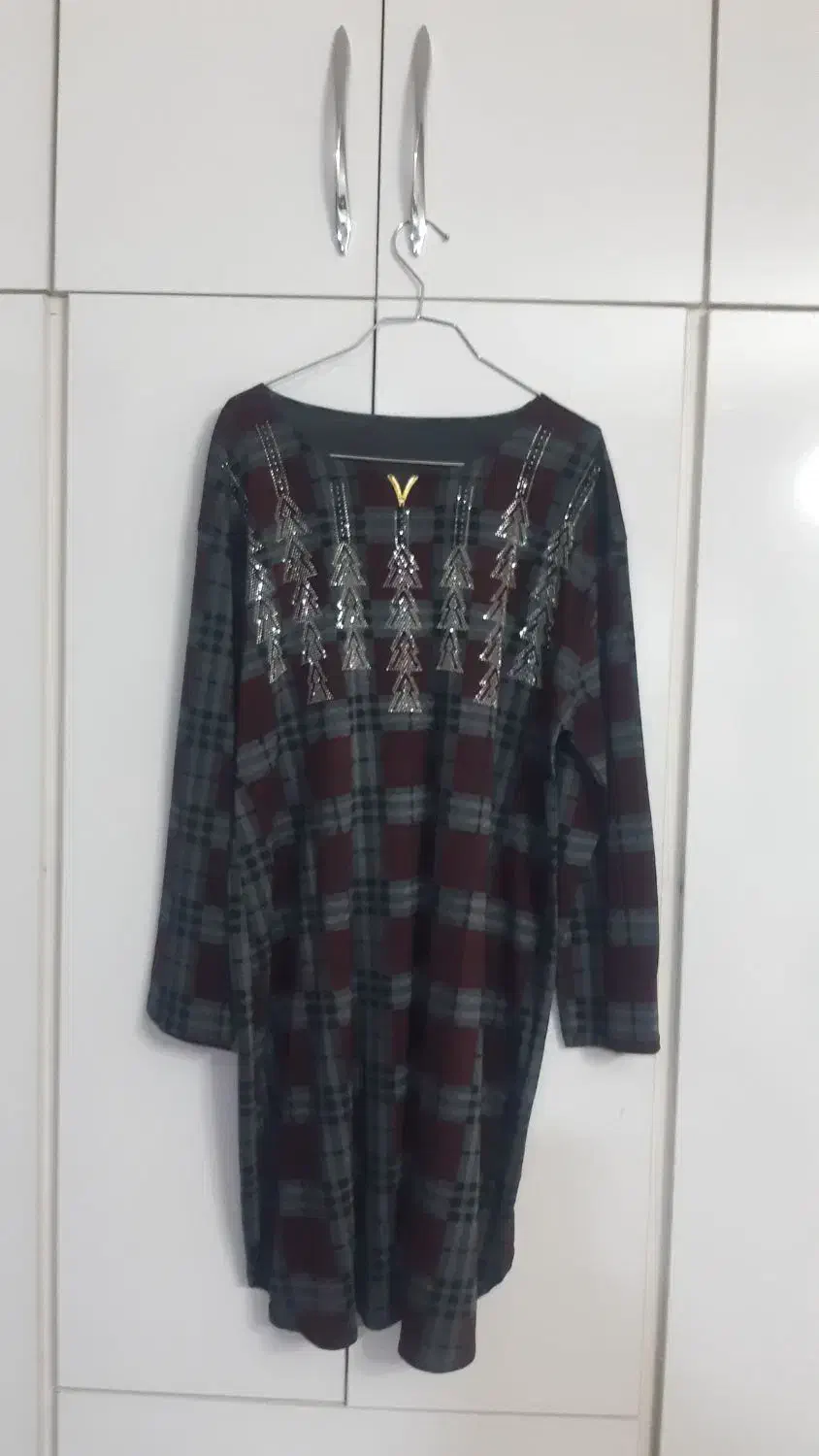 لباس نگین کار شده نو|لباس|اصفهان, سپاهانشهر|دیوار