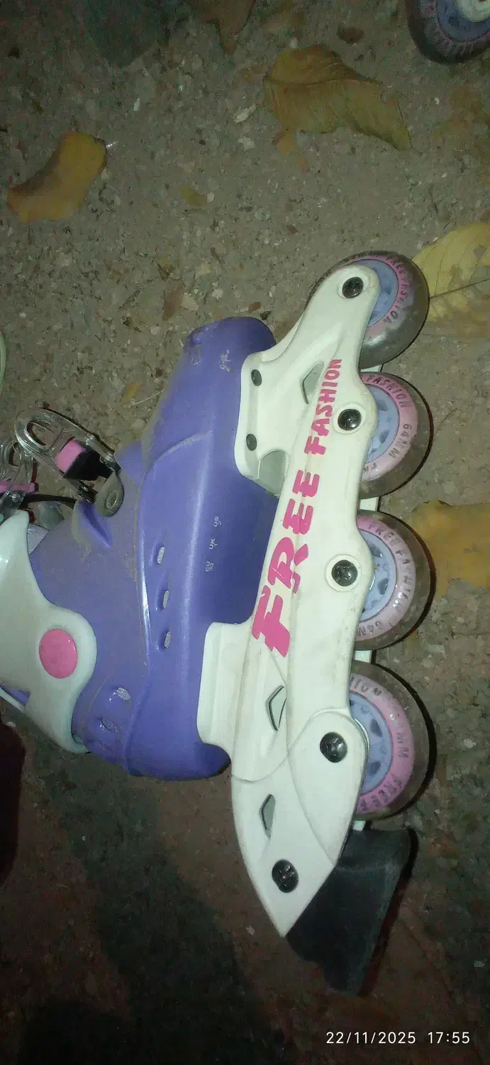 اسکیت دخترانه سایز لارج|دوچرخه، اسکیت، اسکوتر|قزوین, |دیوار