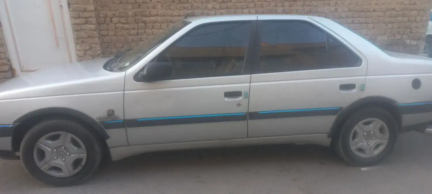 پژو ۴۰۵|خودرو سواری و وانت|قم, بنیاد|دیوار